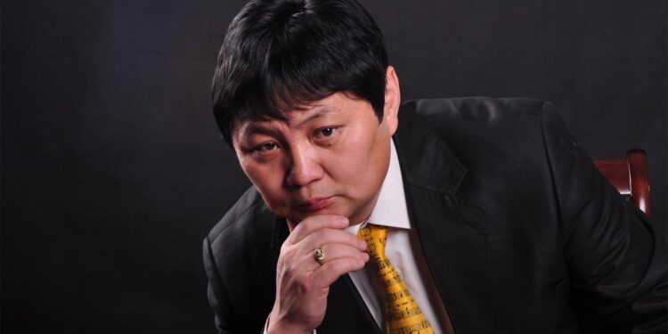 Төрийн соёрхолт хөгжмийн зохиолч Б.Мөнхболд: Бид Гайхамшигт Гончигийн ач, Бирваагийн хүү гэж овоглуулах дуртай