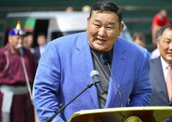 Асашёорюү Ерөнхийлөгчийн биет төлөөлөгчийн ажлаас татгалзлаа