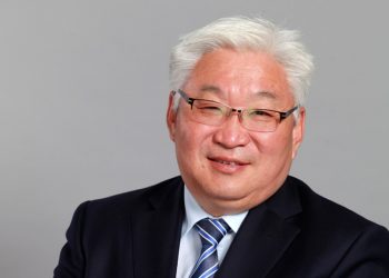 Э.Бат-Үүл: У.Хүрэлсүх, Мадуро, Лукашенко шиг тэнэгтэж, амьтны хараал идэхгүй байлгүй