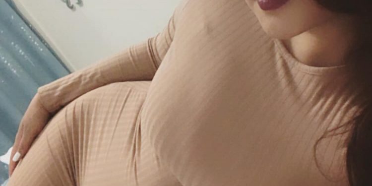 “Увертюра” хамтлагийн Шинэбаяр, дуучин Э.Адъяасүрэн хоёр бүл нэмнэ