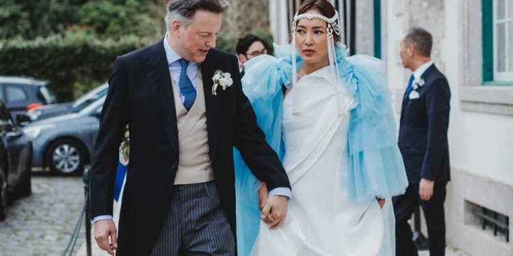 Экс ерөнхийлөгч Н.Энхбаярын экс бэр Белги язгууртантай гэрлэжээ