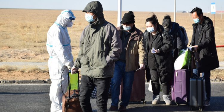 Өнөөдөр БНХАУ-ын 33 иргэнийг албадан гаргалаа