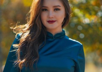 Ээж болсон эрх шар Мино ганц бие гэдгээ зарласаар