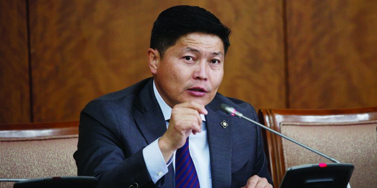 Х.Нямбаатар: “Голомт”-ын Баясгалан шуналаа тат. Нямбаатар судлаач болж байгаа гэнэ лээ