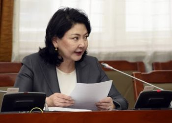 УИХ-ын гишүүн Б.Ундармаа “Капитал банкны асуудал улс төр шүү” гэж уурлаж байжээ