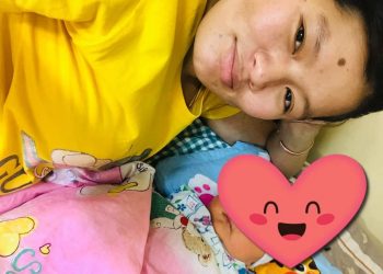 Дарханд гэртээ тогонд цохиулж эндсэн гурван охины ээж хөөрхөн хүүтэй болжээ