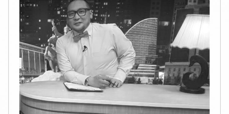 Б.Маралгуа: Хэргийн материалтай танилцсан хэн бүхэнд бүлэглэж, хоёулаа гар нийлж миний ахыг зодож алсан нь хангалттай тогтоогддог