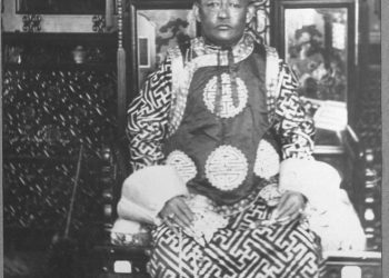 Богдын лүндэн жижиг, авсаархан, цээжлэхэд хялбар, сэтгэлд буух хурц, тод дүрслэлтэй, утга төгөлдөр байдаг