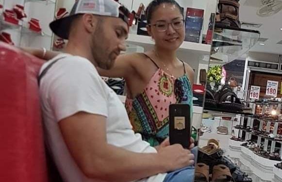 Дөрвөн хүүхэдтэй монгол эхнэрээсээ салсан Гаррет Вилсон дахин монгол бүсгүйтэй сүй тавилаа