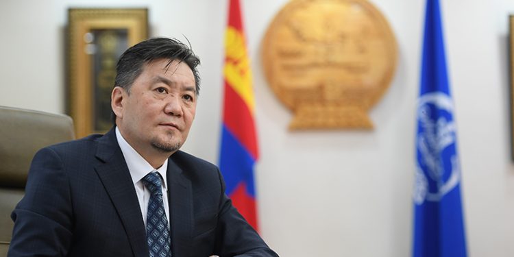 Б.ЛХАГВАСҮРЭН: Өрх болон бизнес, зах зээлийн зарчмаа энэ бэрхшээлийн золиосонд алдчихалгүйгээр сайн цагтай золгох нь чухал