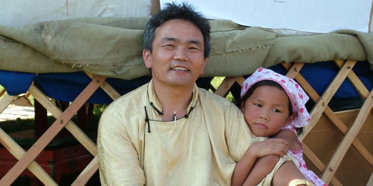 ЗУЗААН ТҮРИЙВЧТЭЙ Ч ОЮУН САНААНЫ ХУВЬД ГУЙЛГАЧИН ХЭСГЭЭ БИД ЭЛИТ ГЭДЭГ