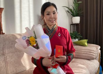 Дуучин Ч.Алтантүлхүүрийн нөхөртэй гэрлэсэн өвөрмонгол бүсгүй МУСТА болжээ