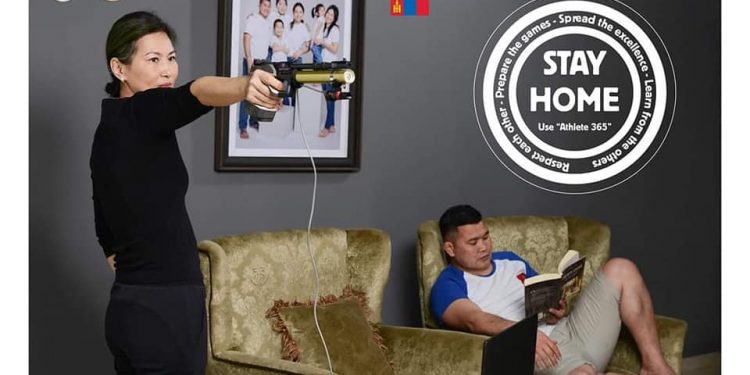 Х.Цагаанбаатар, О.Гүндэгмаа хоёр “Хосбаатар” сан байгуулжээ