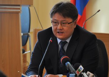 Каргогоор ирсэн Ш.Раднээсэдийн эхнэр Солонгост эмчлүүлжээ