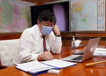 Шадар сайд Я.Содбаатарт сайдын суудал өнцөгдөж байна