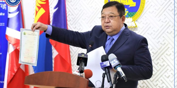 С.ЭРДЭНЭ: Ц.ТУВААН НАР 1,4 ТЭРБУМ ТӨГРӨГӨӨР СОНГУУЛЬДСАН БОЛ БИД 140 САЯ ТӨГРӨГ ЗАРЦУУЛСАН