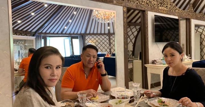 Н.Номтойбаяр ээждээ шоронгоос баярын мэнд хүргэжээ