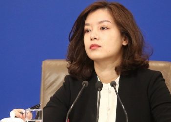 Хятадын хөөрхөн орчуулагч