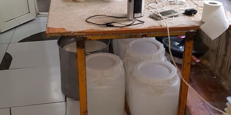 ШААРДЛАГА ХАНГААГҮЙ ОРЧИНД ҮЙЛ АЖИЛЛАГАА ЯВУУЛЖ БАЙСАН ТАРАГНЫ ЦЕХИЙН ҮЙЛ АЖИЛЛАГААГ ЗОГСООЛОО