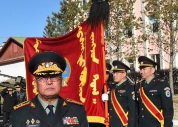 С.Баасанхүү: Өнөөдөр хамгийн өндөр цолтой бөгөөд өндөр настай нь хурандаа генерал С.Лувсангомбо гуай. Өдгөө 97 настай