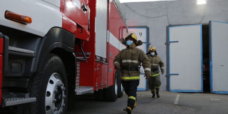 Гал түймрийн аюулаас 100 иргэний амь насыг авран хамгааллаа