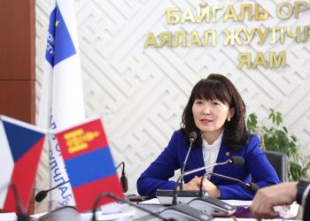 БОАЖ-ын сайд Н.Уртнасан солонгос нөхөртэй юу?