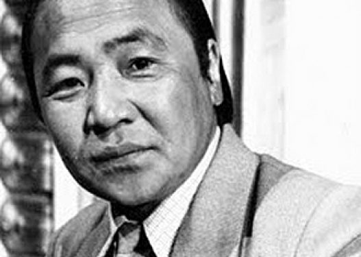 МУГЖ Ч.Алтан-Өлзий: Ц.Чулуунцэцэг тааралдахаараа “Өө миний муу өвгөн яагаад царай алдчихсан юм бэ” гээд мөнгө өгдөг