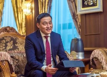 Ноён Генсек ээ! ХКН-ын “төлөвлөгөөний хэсэг” болчихолгүй МАН-ын 100 жилийн ойг үдчих юмсан