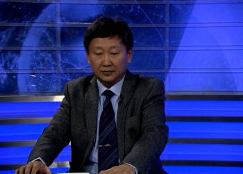 ИНЕГ-ын Захиргаа, хүний нөөцийн газрын дарга Т.Батжаргал охидоо 500 гаруй сая төгрөгөөр сургажээ