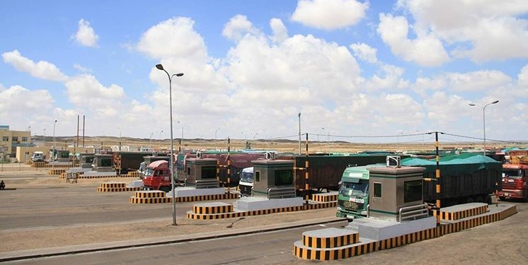 Өдөрт 22 вагон хүнсний бүтээгдэхүүн, барилгын материал, бараа бүтээгдэхүүн Монгол руу орж байна