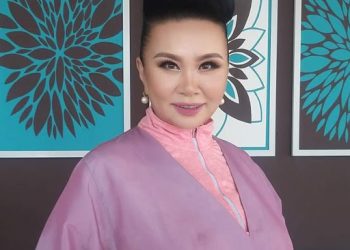 АРДЫН ЖҮЖИГЧИН А.ДОЛГОР: Аавыгаа нутаглуулж ирээд орой нь энэ тайзан дээрээ гараад дуулсан