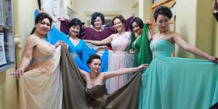 ДУУРИЙН ДУУЧИН БҮСГҮЙЧҮҮД