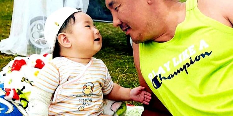 У.Хүрэлсүх, УИХ-ын гишүүн П.Анужингийн хүүтэй хамт уу…