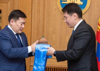 Ерөнхий сайд Л.Оюун-Эрдэнэ МАН-ын тамгыг нэхэв