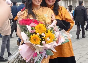 А.Гэрэлцэцэг, Д.Оюунтуул хоёулаа Алтан гадас хүртлээ