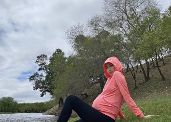 “The wasabies” хамтлагийн дуучин Э.Аминхүслэн ээж болох нь