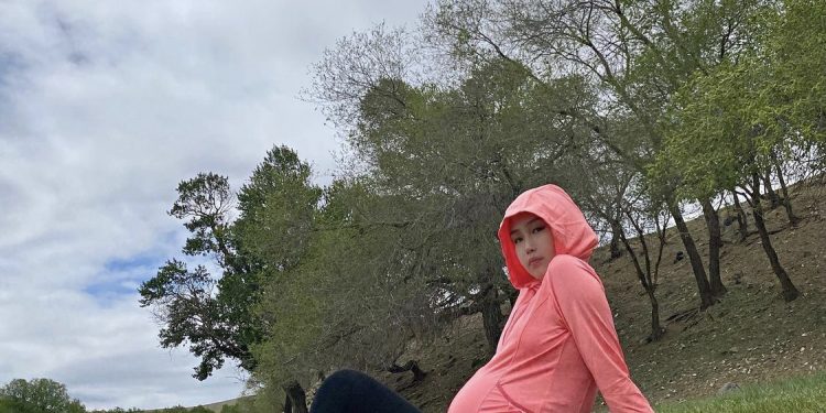 “The wasabies” хамтлагийн дуучин Э.Аминхүслэн ээж болох нь