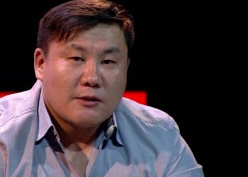 Цахим наадмыг Б.Баатар найруулна