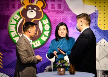 “Бамбарууш кафе”-г Моннис эзэмшиж байна