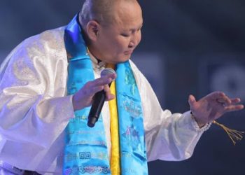 Т.Дэлгэрмөрөн: Ингээд бүх асуудлаа дуусгалаа, хоёр хөөрхөн үрээ бодож тэр айхтар хүний бүх гэмт нүглийг өршөөсөөн