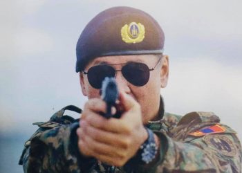 Намын дарга нуугдах тусам хорлонтой