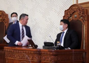 Монгол Улс нэг хүний гарт орлоо