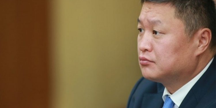 Б.Хурц, Д.Дамба-Очир зэрэг 13 хүн Ерөнхийлөгчийн уучлалаар суллагджээ