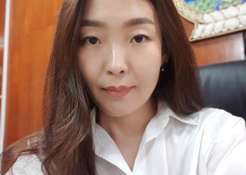 МАН-ын мисс Ё.Нямжавыг УИХ-ын гишүүн, Ерөнхий сайдтай холбодог