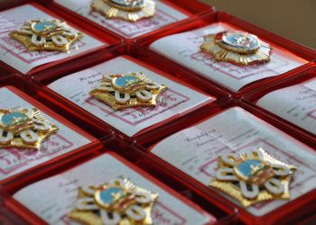 ТАХЛЫН ҮЕИЙН ОДОН