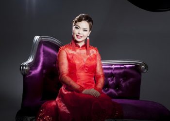 А.Түмэн-Өлзий амьдралын төлөө ганцаараа зүтгэсэн учраас нөхрөөсөө салжээ