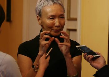  Р.Туяацэцэг: Балетчин болох хүүхэд яг БАРБИ шиг биетэй  байна