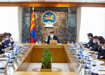 13 мянган эмч, эмнэлгийн ажилтанд 2 сая төгрөгийн тэтгэмж олгоно