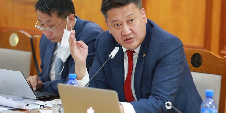 Б.Жавхлан: Ажлын байр дэмжих зээлд 19 мянган зээлдэгч хамрагдсан байна