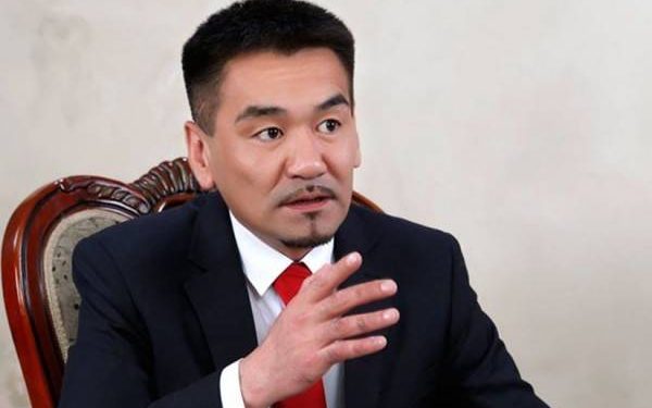 Т.Алтаншагай: Сэтгүүлчид 50 саяын авлигыг илчилбэл Алтаншагай шиг “алуулах” юм байна гэж айж байгаа